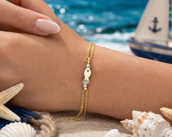 Gold Fish Bracelet • Ocean Inspired Jewelry • Minimal Animal Charm • Dainty Sea Lover Gift