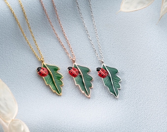 Lucky Ladybug on Leaf Necklace, Nature Inspired Charm, Cute Insect Charm, Gift for Her,  Good Luck Charm Jewelry, Bridesmaid Gifr, Her Gift