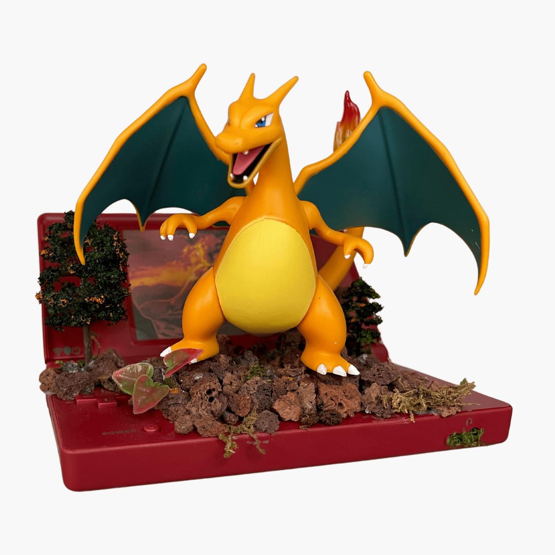 Charizard Diorama on Nintendo DS Console | Handmade Pokémon Terrarium ...