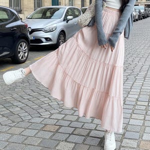 Saia longa esvoaçante em camadas: saia boho de verão com cintura alta