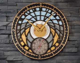 Horloge murale en bois de la tour enchantée - Décoration fantastique fabriquée à la main avec superposition de bois et accents métalliques (40 × 40 cm)