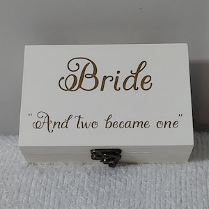 Bride off white w/ gold jewelry box