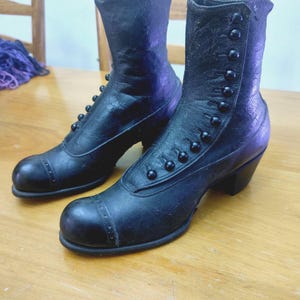 1896-1900 Antique Victorian Era Krohn Fechheimer & Co Red Cross Noiseless Shoes