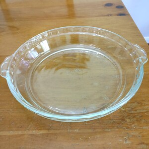 1980s Pyrex Deep Dish Fluted Pie Plate