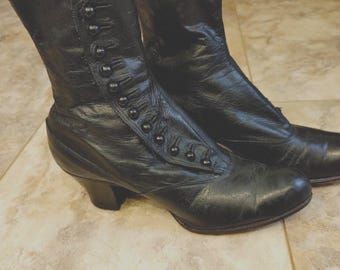 Antique Victorian Button ankle length black leather boots
