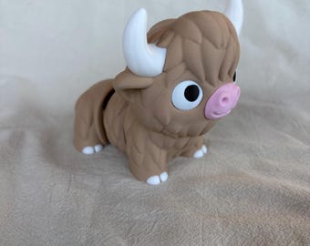 3D Printed Highland Cow | Cow Figurine Fidget Toy – PLA Desk Decor Gift