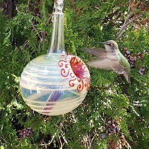 WT Best Glass Hummingbird Feeder, The Original One Piece Drip-less Hummingbird Feeder/ White. Free Gift Wrap image 3