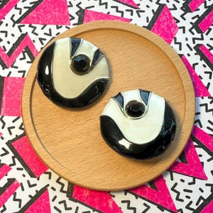 Vintage 80s Art Deco Clip On Earrings: Gold Tone Black Enamel