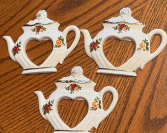 Royal Albert Old Country Roses Teapot Napkin Rings Set of 3 Fluted Ceramic Heart