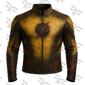 Pode incluir: Casaco de couro amarelo e castanho com fecho de correr completo. O casaco apresenta um emblema de raio vermelho no peito e desenhos de raios vermelhos nas mangas. Gola alta.