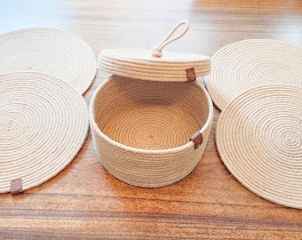 Juego de cesta de pan elegante hecha a mano de yute con 4 platos auxiliares a juego - Beige