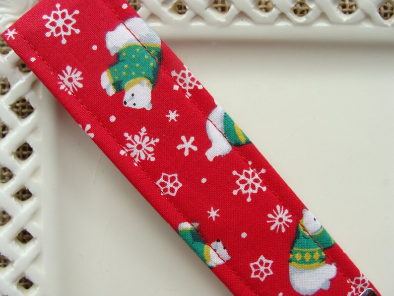 Polar Bear /& Snowflakes Wristlet Key Chain