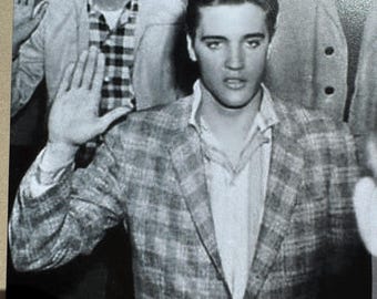 Vintage Elvis Birthday Card: I swear you only get better with age!