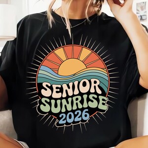 Sunrise Senior 2026 PNG SVG, Senior png, Retro Senior klass 2026, examenspresent 2026, Senior är 2026, Senior examenspresent bild 5