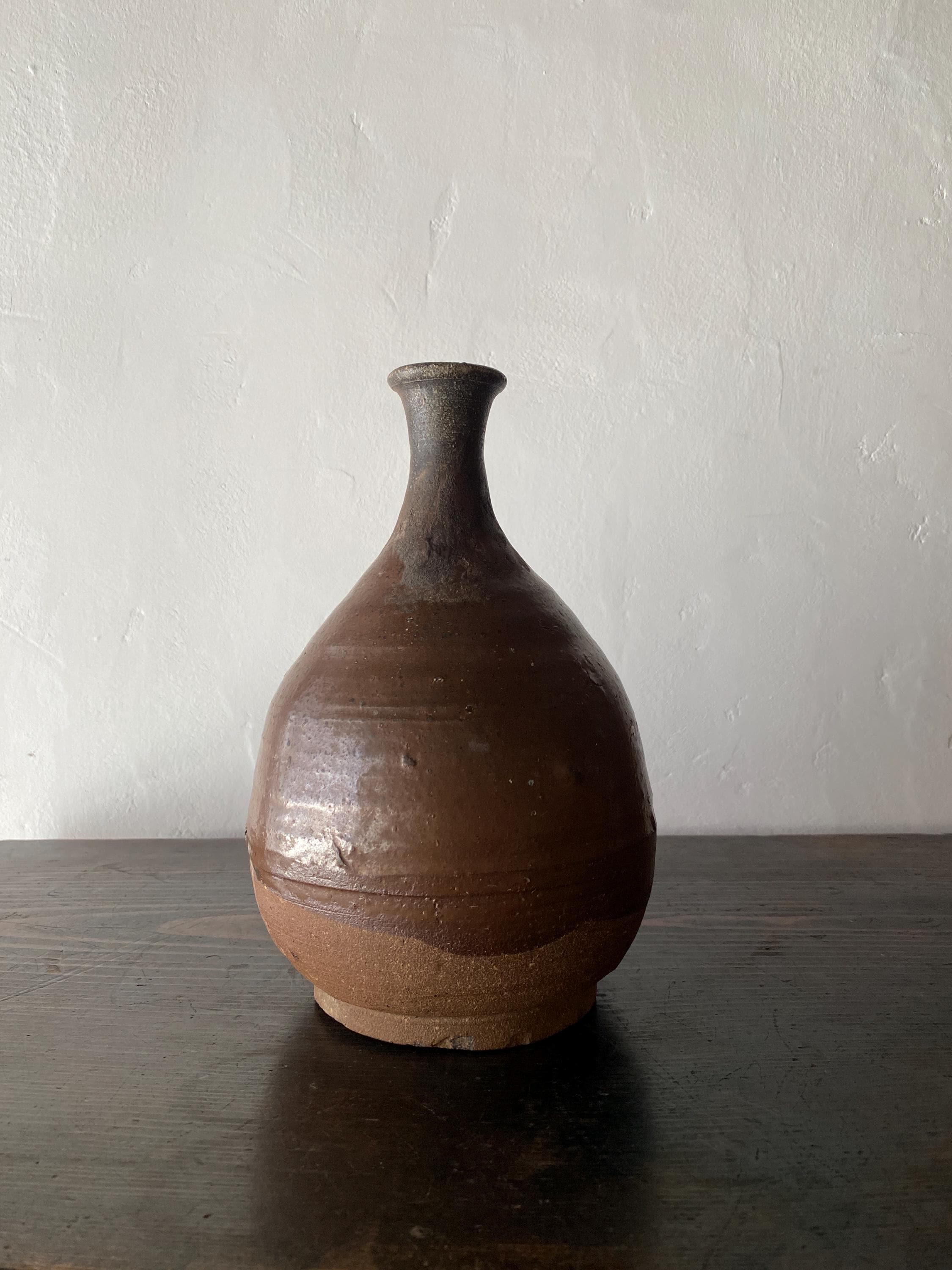 江戸時代の花瓶 唐津伝統の日本のアンティーク陶器の花瓶、江戸時代後期から明治時代