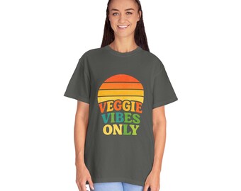 Camiseta Veggie Vibes Only / Camiseta vegetariana retro con puesta de sol