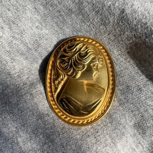 Vintage Gold Tone Cameo Brooch Pin, Retro Costume Jewelry