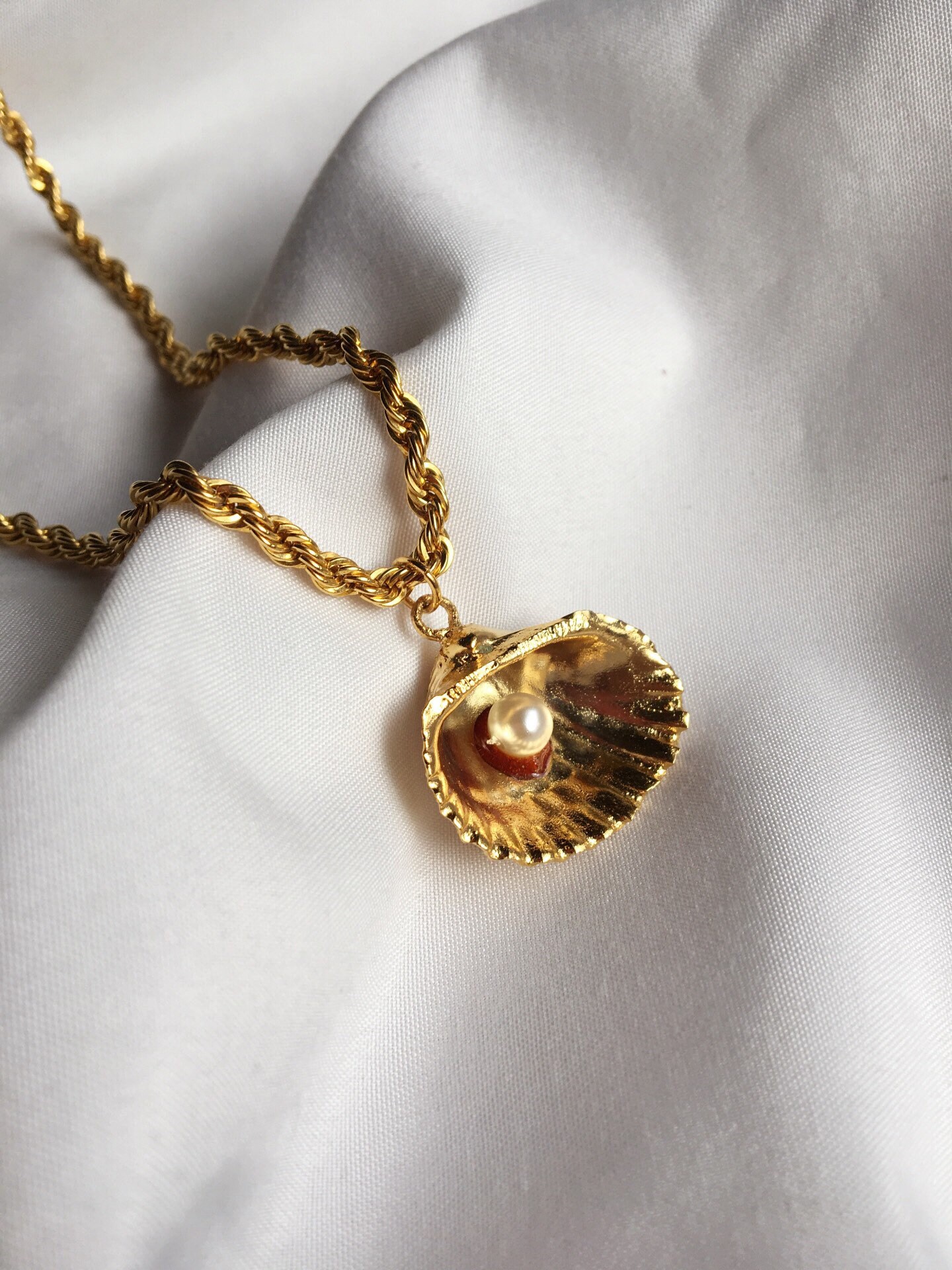 Gold Clam Shell Necklace with Faux Pearl Vintage Gold Shell Etsy