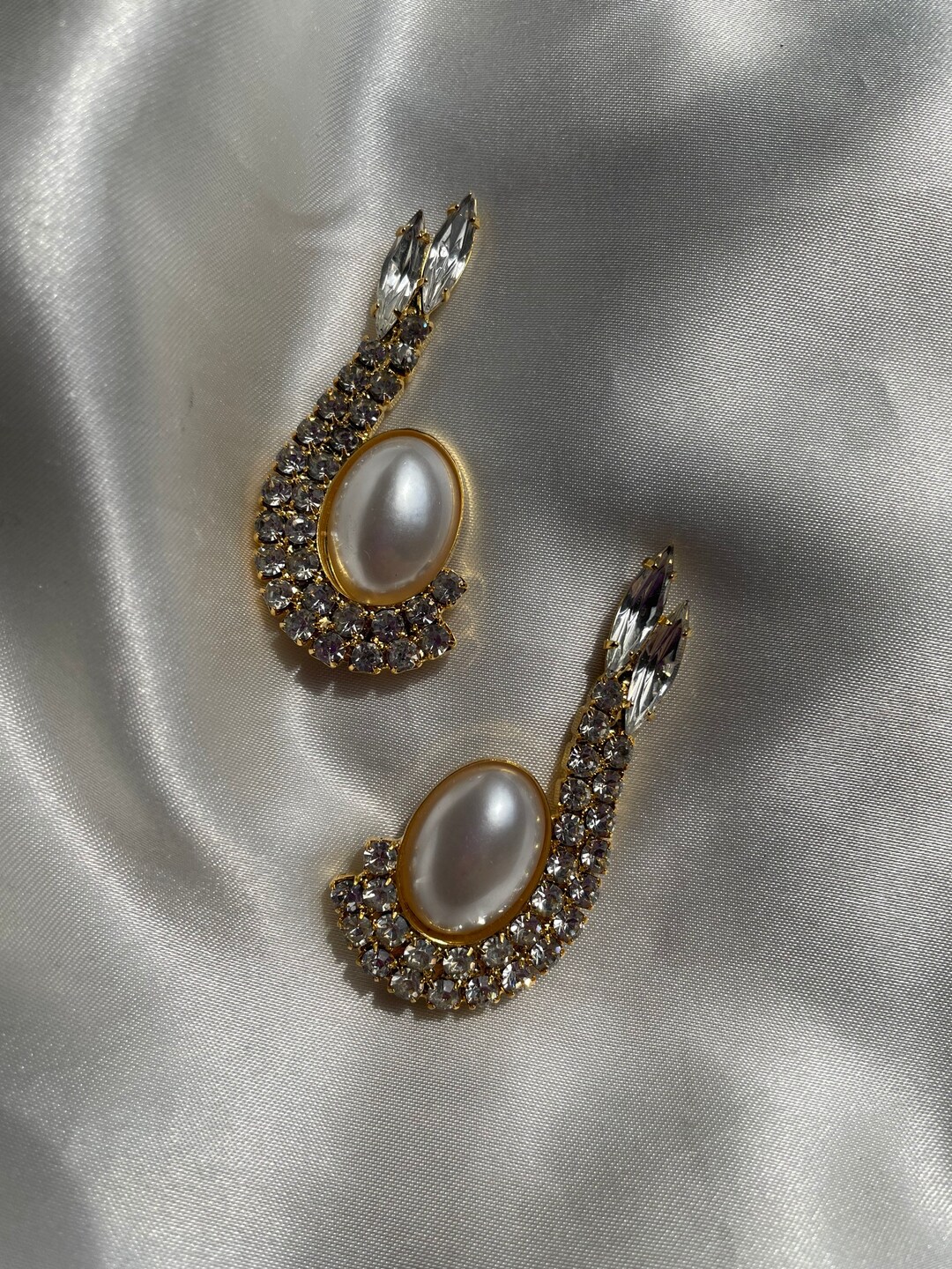 Vintage Nancy Katz Gold Rhinestone Shoe Clips, Shoe Accessories, Shoe Jewelry, Retro Costume