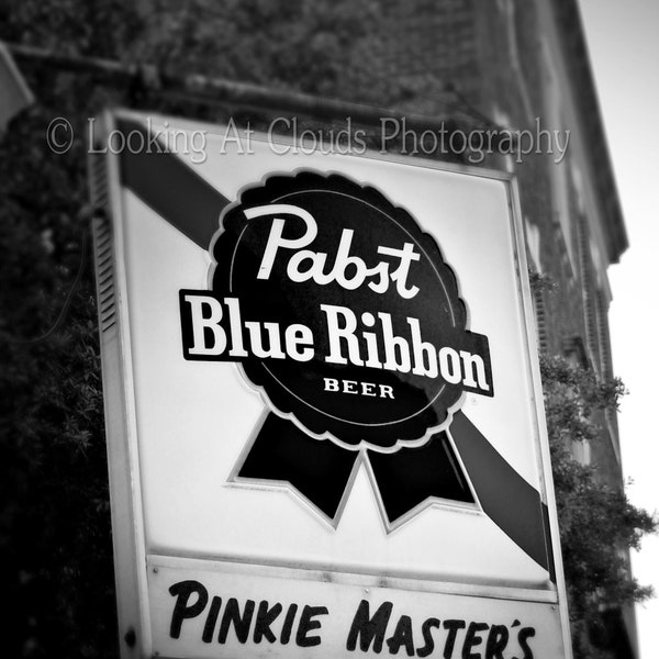 retro bar art photo, PBR, Pinkie Master's Bar in Savannah, Pabst, vintage bar art