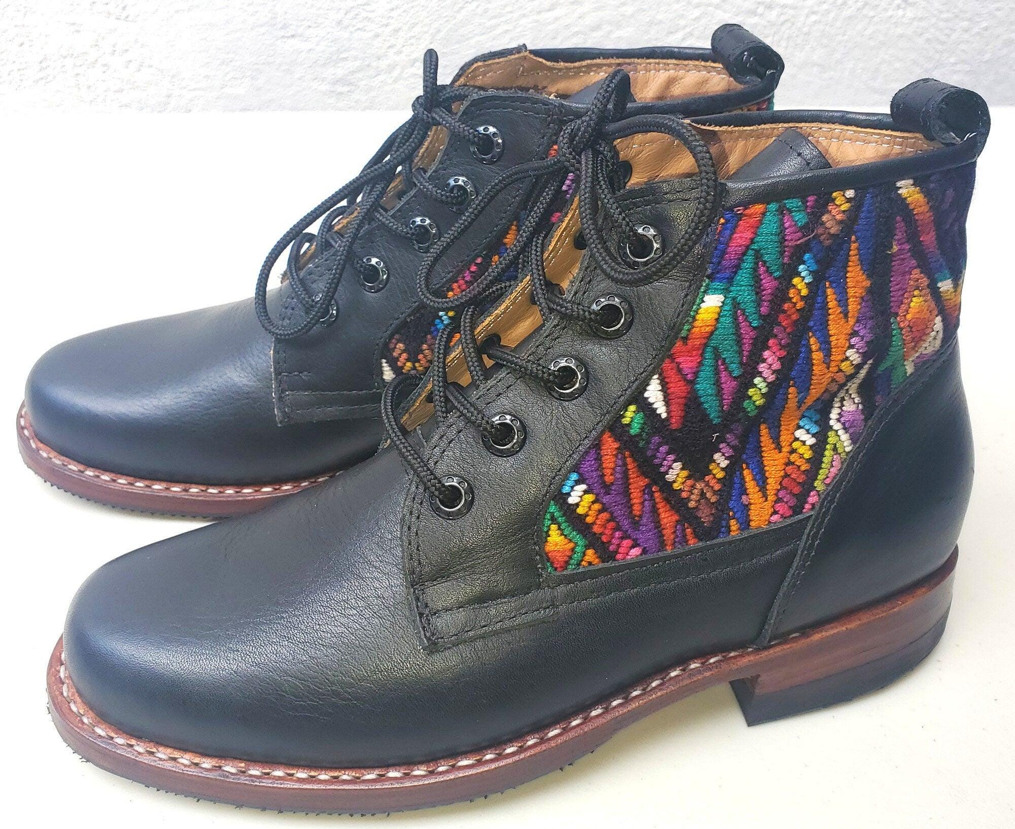 Custom Guatemalan Huipil Boots: Authentic Leather Lace-up  display picture 1