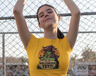 Halloween Witch Graphic T-Shirt Unisex Spooky Witchy Tee Vintage Halloween Costume Shirt