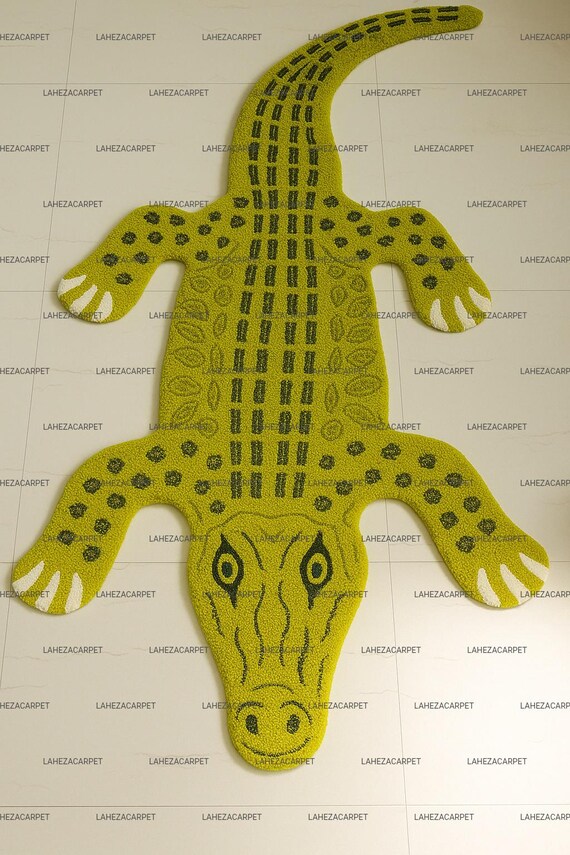 Playful Crocodile Shaped Tufted Rug – Green Animal Kids Room