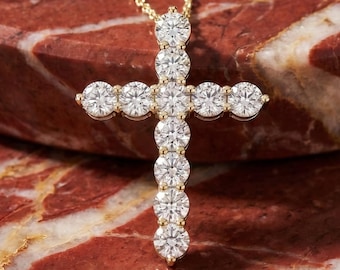 Round Diamond Cross Pendant Necklace