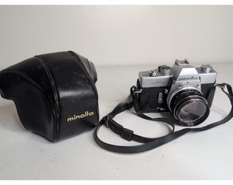 Minolta SRT 101 35 mm SLR Kamera mit 55 mm 1:1,7 Objektiv und Ledertasche mit Tasche