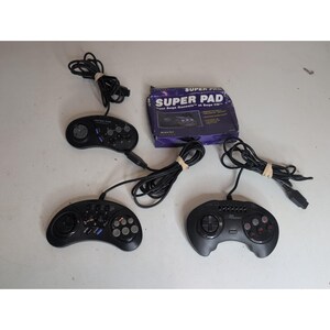 Set van 3 generieke controllers: Super Pad Sega Genesis Controller P-042, documentatie en meer.