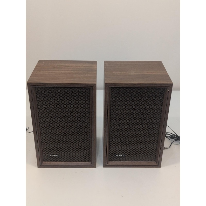 Altavoces Sony vintage de madera de los años 70, 2 gabinetes marrones, estéreo doméstico, para colgar en la pared. imagen 1