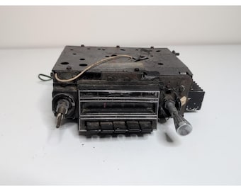 1965 Chevrolet Impala Bel Air Caprice AM / FM Radio Delco 986101 65 GM