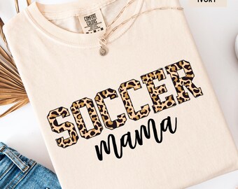 Camiseta de mamá futbolera Comfort Colors®, regalo para el Día de la Madre, deportiva, unisex, tallas S-3XL