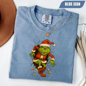 Retro Santa Grinch Christmas Shirt, Funny Grinch T-Shirt, Funny Santa Shirt, Funny Christmas Tee, Merry Grinchmas, Family Christmas Gift