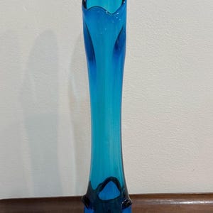 Vintage Mid Century Modern Viking  Blue Swung Glass Vase 19.5&quot; MCM Stretch Vase