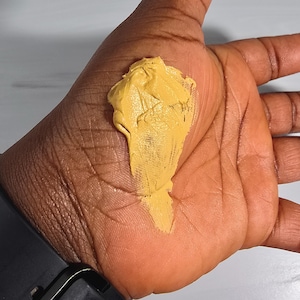 Brightening Turmeric Clay Mask | Vitamin C and Hyaluronic Acid Infused | Turmeric Clay Face Mask with Vitamin C & Hyaluronic Acid