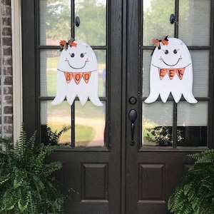 Halloween Door Hanger, Ghost door hanger, boo decor, trick or treat