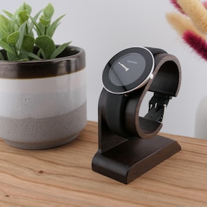 Wooden Watch Stand - Minimalist Timepiece Display image 18
