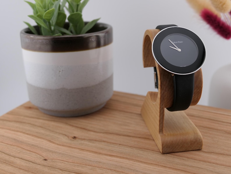 Wooden Watch Stand - Minimalist Timepiece Display image 6