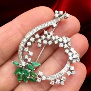 Vintage Marquise Cut Emerald Rhinestone Brooch Gold Silver Vintage Emerald Green Glass Rhinestone Song Brooch Green Vintage Statement Brooch