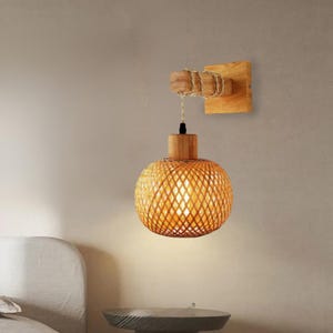 Aesthetic Bamboo Wall Light – Natural Woven Rattan Sconce for Bedroom, Hallway or Living Room – Handmade Boho Wall Lamp 20cm