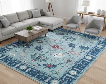 Handgeknoopt oushak-wollen vloerkleed: lichtblauw Turks ontwerp