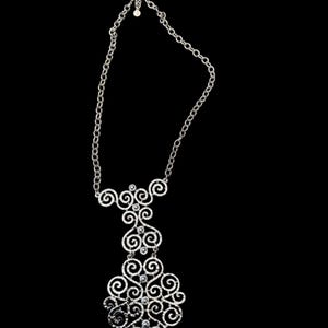 Silver Tone Filigree Scroll Statement Necklace – Rhinestone Drop Pendant – Vintage Style Ligntweight Jewelry