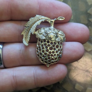 Golden Acorn, Brooch Pin, Vintage Sarah Coventry
