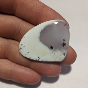 Durchscheinender Dendritenachat Cabochon