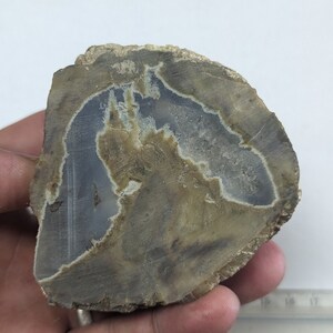 Large ThunderEgg Agate Crystal Geode image 8