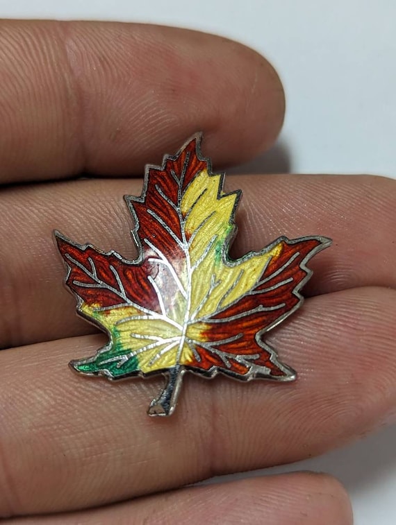 Sterling Silver Maple Leaf Brooch Pin - image 1