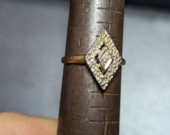 Vintage Gold Diamond Ring Size 6, 10k Yellow Gold