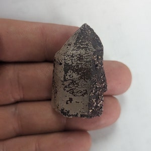 Epic Terminated Quartz Crystal w Hematite from Graves Mtn GA