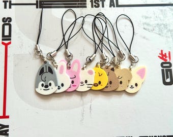 Stray Kids Mini SKZOO Llavero con encanto para teléfono OT8 / Wolf Chan / Leebit / Dwaekki / Jiniret / Han Quokka / BbokAri / PuppyM / Foxi.Ny